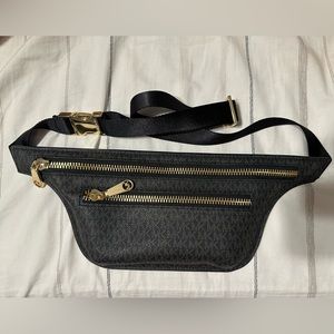 Michael Kors double zip Fanny pack